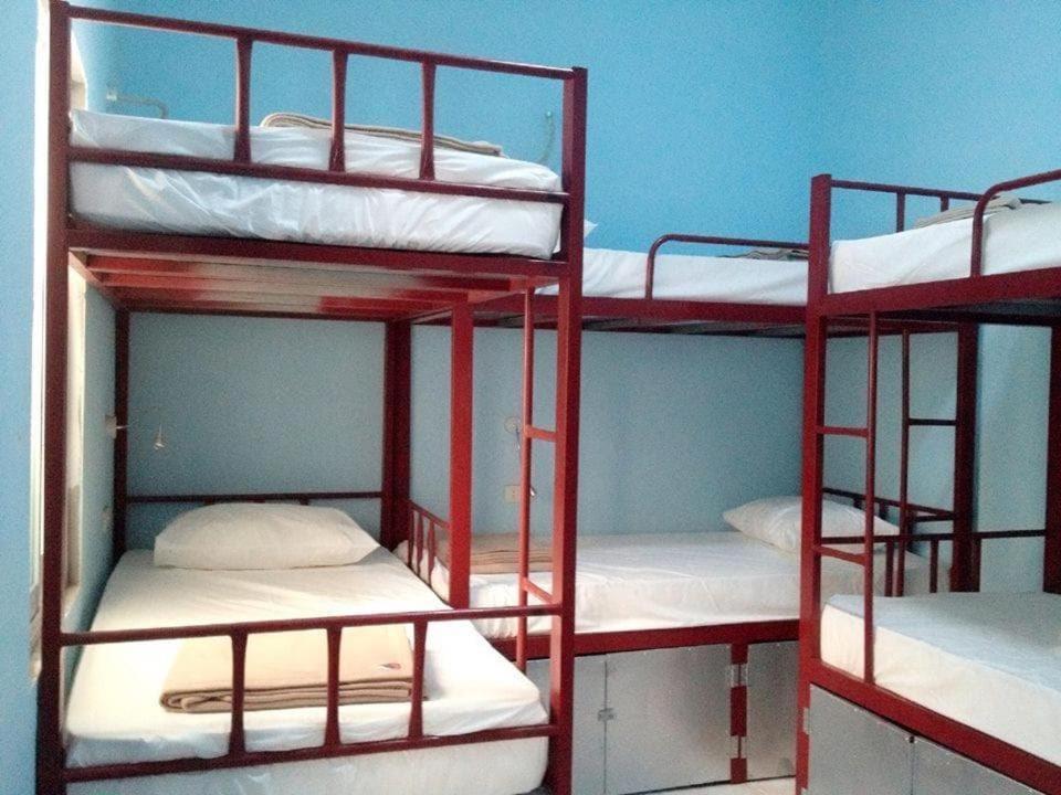 Lucky Backpacker Hostel Vientiane Bagian luar foto