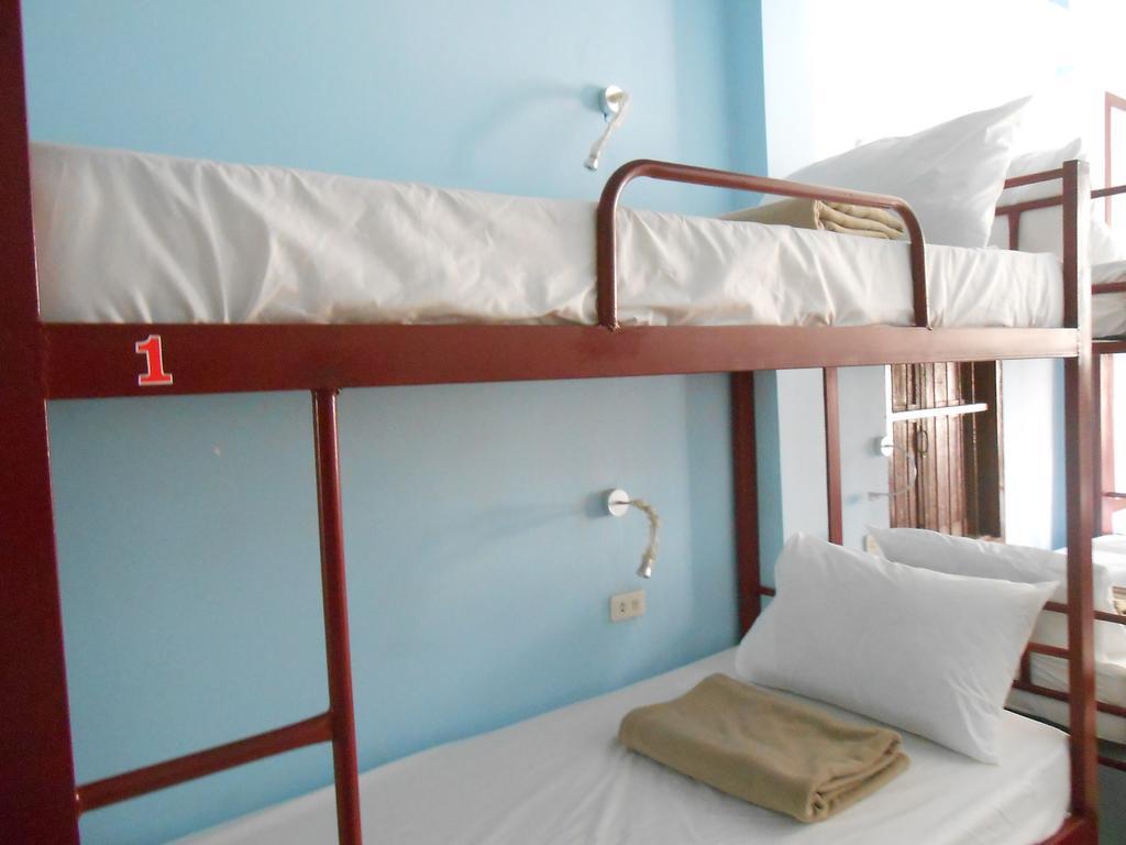 Lucky Backpacker Hostel Vientiane Ruang foto