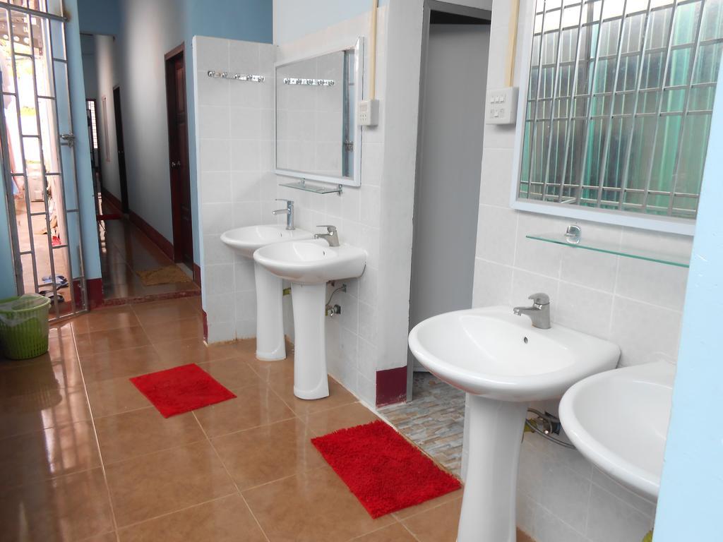 Lucky Backpacker Hostel Vientiane Ruang foto