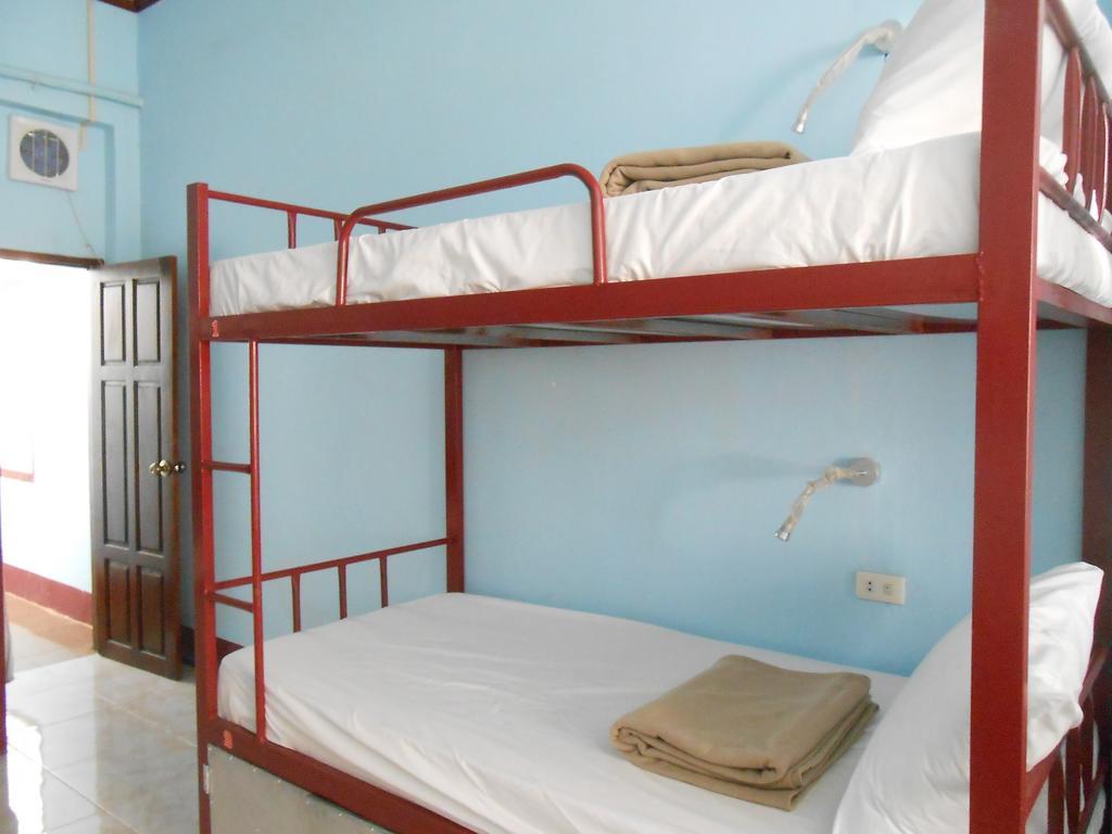 Lucky Backpacker Hostel Vientiane Ruang foto